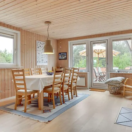 Lisemarie - 800m From The Sea By Interhome