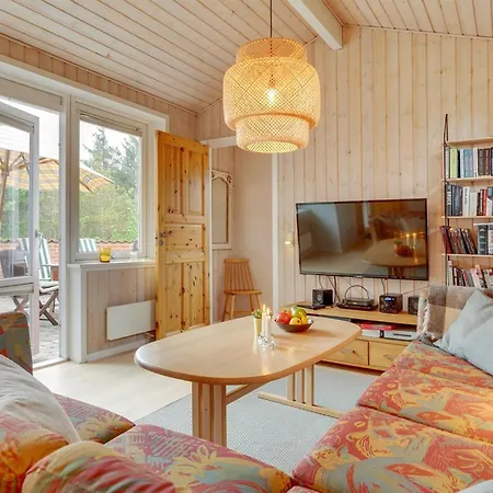 Lisemarie - 800m From The Sea By Interhome